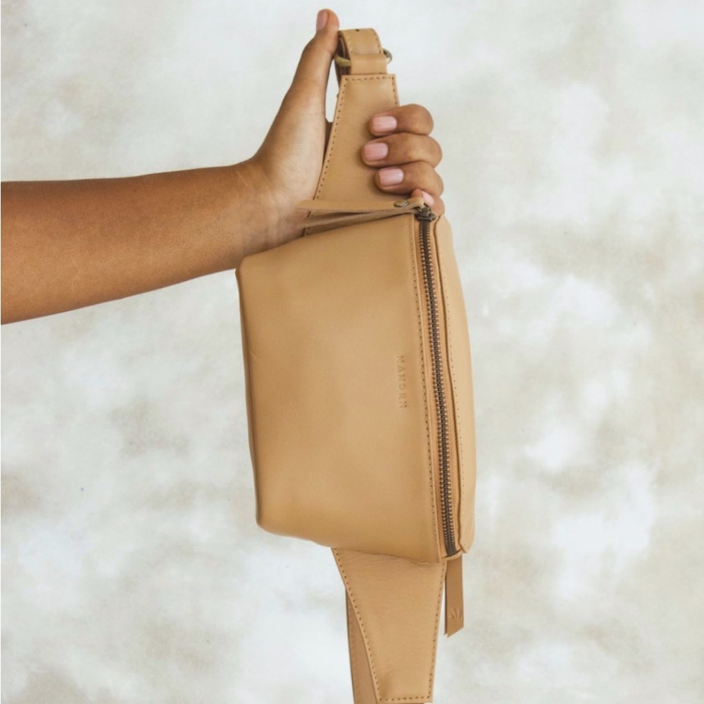 MANDRN Remy Fanny Pack Belt Bag in Sand